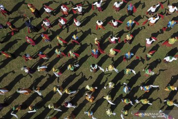 Tari Doro Mantika di Festival Tambora