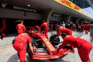 Vettel masih prioritas namun Ferrari juga luwes terhadap Leclerc