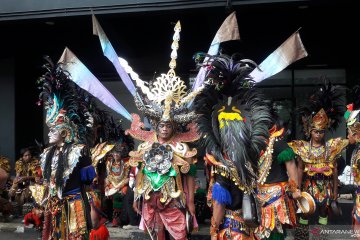 Sanggar seni ramaikan parade budaya Konser Putih Bersatu