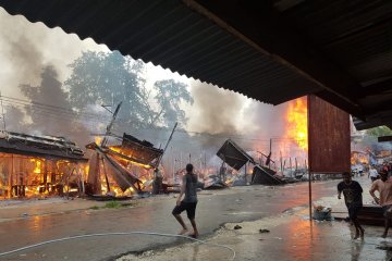 Pasar Ampera Sorong Selatan terbakar