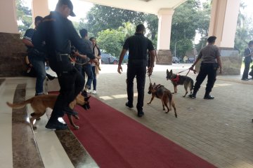 Anjing pelacak dikerahkan sterilkan arena Debat Capres