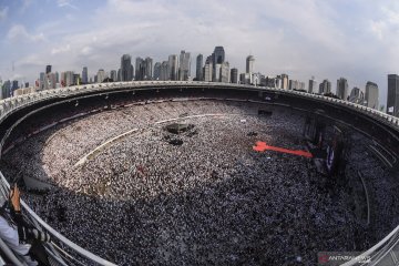 Suasana Gelora Bung Karno saat Konser Putih Bersatu