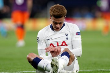 Pochettino ragu Alli dan Winks bisa main di leg kedua lawan City