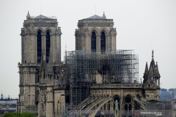 Suasana Katedral Notre-Dame usai kebakaran