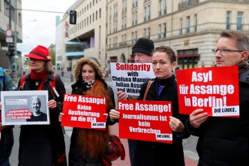 Hakim Ekuador perintahkan penahan mantan menteri terkait Assange