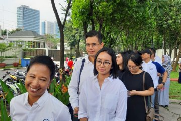 Ditanya ingin jabat menteri lagi, Rini berharap terbaik bagi bangsa