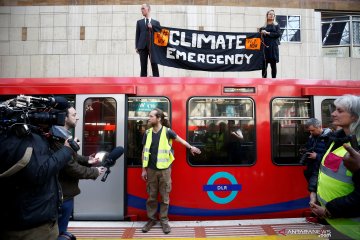 Polisi Inggris tangkap hampir 1.000 orang dalam protes perubahan iklim