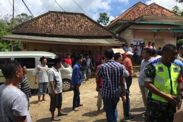 Polres Sampang terjunkan pasukan Brimob ke lokasi penembakan