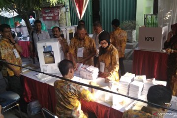 KPPS di TPS Ma'ruf Amin siapkan penyelenggaraan pemungutan suara