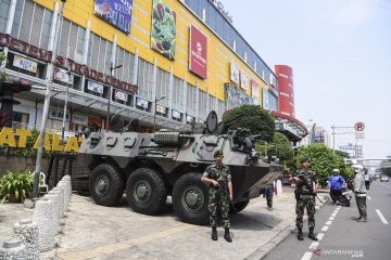 Penjagaan kawasan Glodok