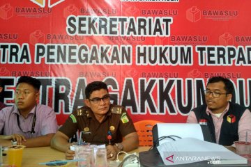Gakkumdu Aceh amankan empat warga gunakan undangan C6 orang lain
