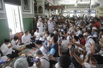Prabowo shalat Jumat di Masjid Al Azhar