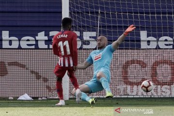 Atletico tundukkan Eibar berkat gol menit-menit akhir Lemar