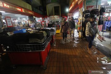 Banjir di pusat perbelanjaan