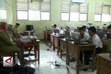 Tujuh  SMPN di Cilegon menumpang UNBK  di sekolah lain