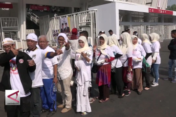 Simpatisan Prabowo Sandi berikan makanan gratis