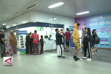 Suasana MRT Stasiun Senayan saat kampanye akbar