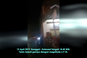 Flash - Banggai diterjang gempa 6,9 SR berpotensi tsunami