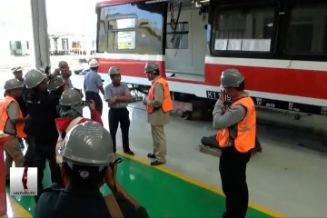 Anggota F-Gerindra kritik proyek LRT