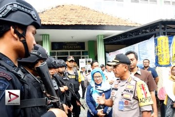 Polrestabes Surabaya tambah personel amankan rekapitulasi suara