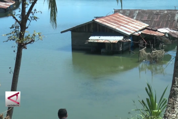 Danau Sentani meluap, 21 kampung masih terendam