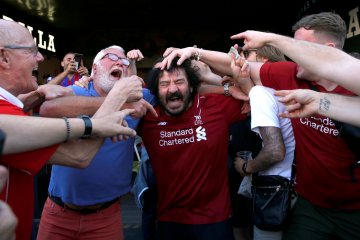 Bos Liverpool geram fans bikin ulah di Barcelona