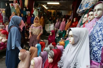 Penjualan busana muslim jelang ramadhan