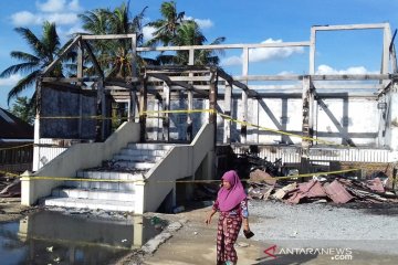 Kantor KAN Nagari Talang di Sumbar ludes dibakar oleh warganya sendiri