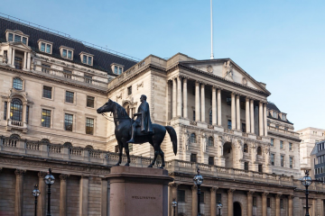 Bank sentral Inggris pertahankan suku  bunga  0,75 persen