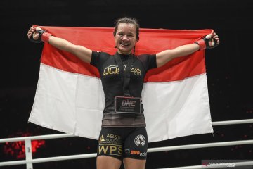 One Championship: Petarung perempuan Indonesia kalahkan petarung Kamboja