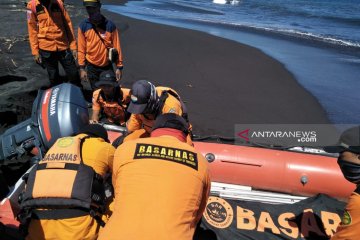 Tim SAR belum temukan korban tenggelam di Pantai Pancer Jember