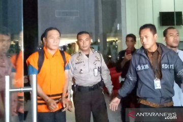 KPK tahan tiga tersangka kasus suap perkara PN Balikpapan