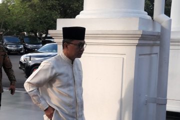 Fahri Hamzah dan Zulkifli Hasan ikut buka puasa bareng Jokowi