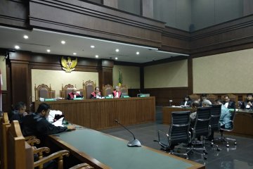 Tiga anggota DPRD Sumatera Utara dituntut 5 tahun penjara