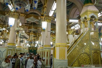 Beribadah di Taman Surga Masjid Nabawi