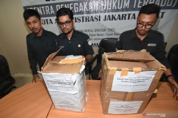 Temuan ribuan form C1 dalam mobil di Menteng Jakarta