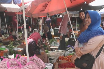 Operasi pasar belum efektif, harga bawang putih di Palembang Rp90.000