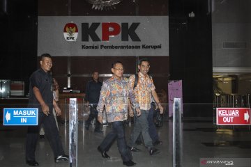 Plt Dirut PLN diperiksa KPK terkait suap proyek PLTU Riau-1