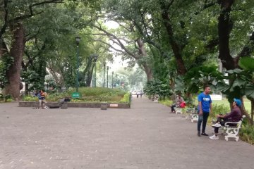 Taman Suropati salah satu lokasi ngabuburit favorit warga Jakarta