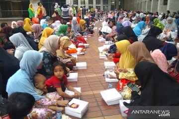 Wisata religi buka puasa bersama di Masjid Istiqlal