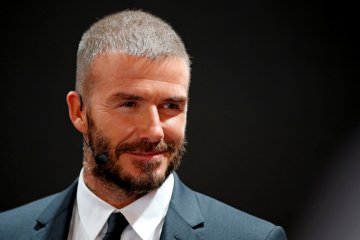 David Beckham dilarang nyetir gara-gara main ponsel