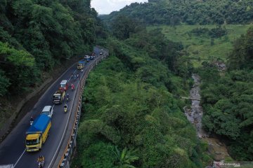 Cadas Pangeran, jalur alternatif mudik Cirebon-Sumedang