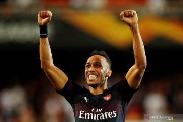 Hattrick Aubameyang bawa The Gunners melaju ke final Liga Eropa