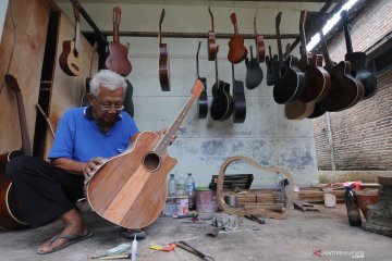 Kerajinan gitar di Boyolali