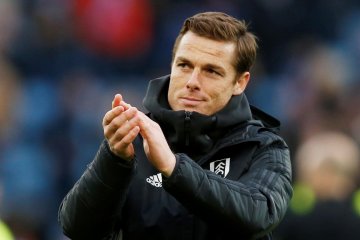 Fulham yang terdegradasi percayakan pelatih Parker agar bangkit lagi