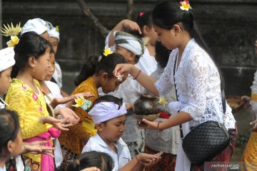 Hari Raya Saraswati