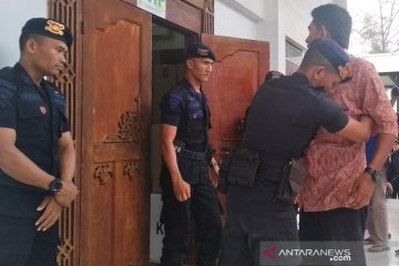 Gedung DPRK Aceh Besar dijaga ketat aparat keamanan