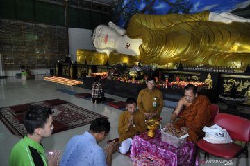 Perayaan Shejit Vihara patung Buddha Tidur