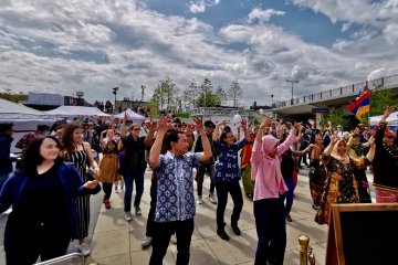 Poco-poco dan Gemu famire meriahkan Embassy  Festival di Polandia