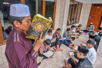 Menghafal Al Quran massal